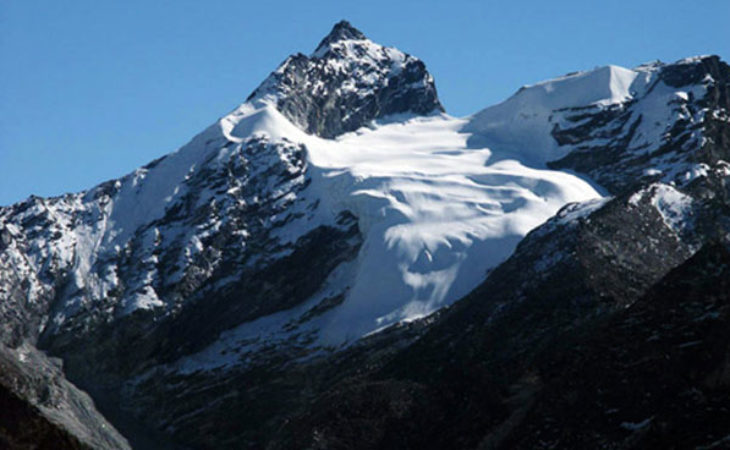 pokalde-peak-climbing-nepal-outdoor-himalayan-treks-1-1-730×450